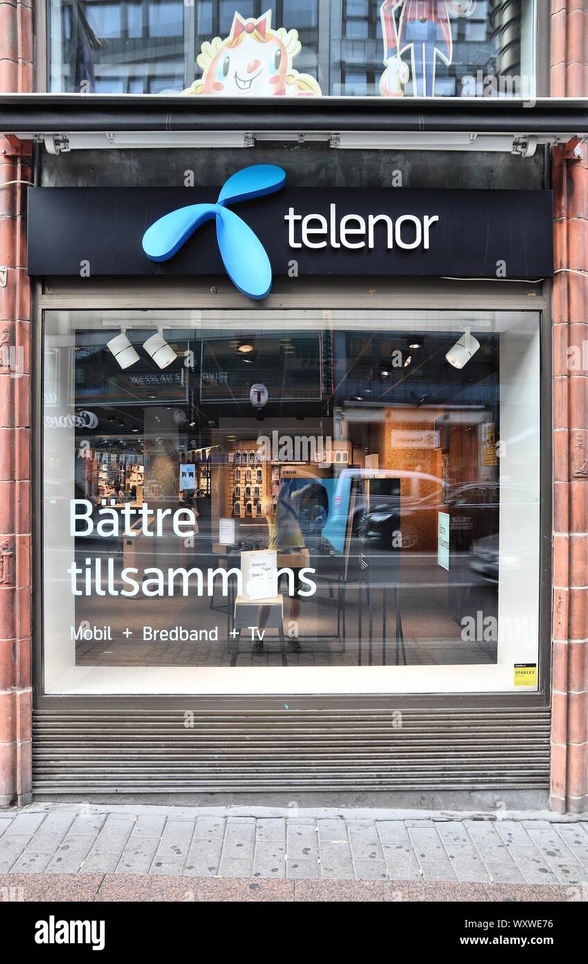 STOCKHOLM, Suède - le 23 août 2018 : l'opérateur de télécommunications Telenor store à Stockholm, en Suède. Il y a plus de 14 millions de mobile active le par. Banque D'Images