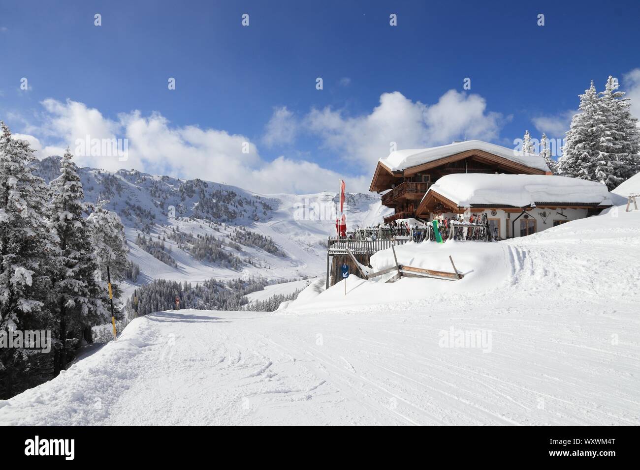Autriche - Mayrhofen dans le Tyrol. Alpes centrale autrichienne. Restaurant ski. Banque D'Images