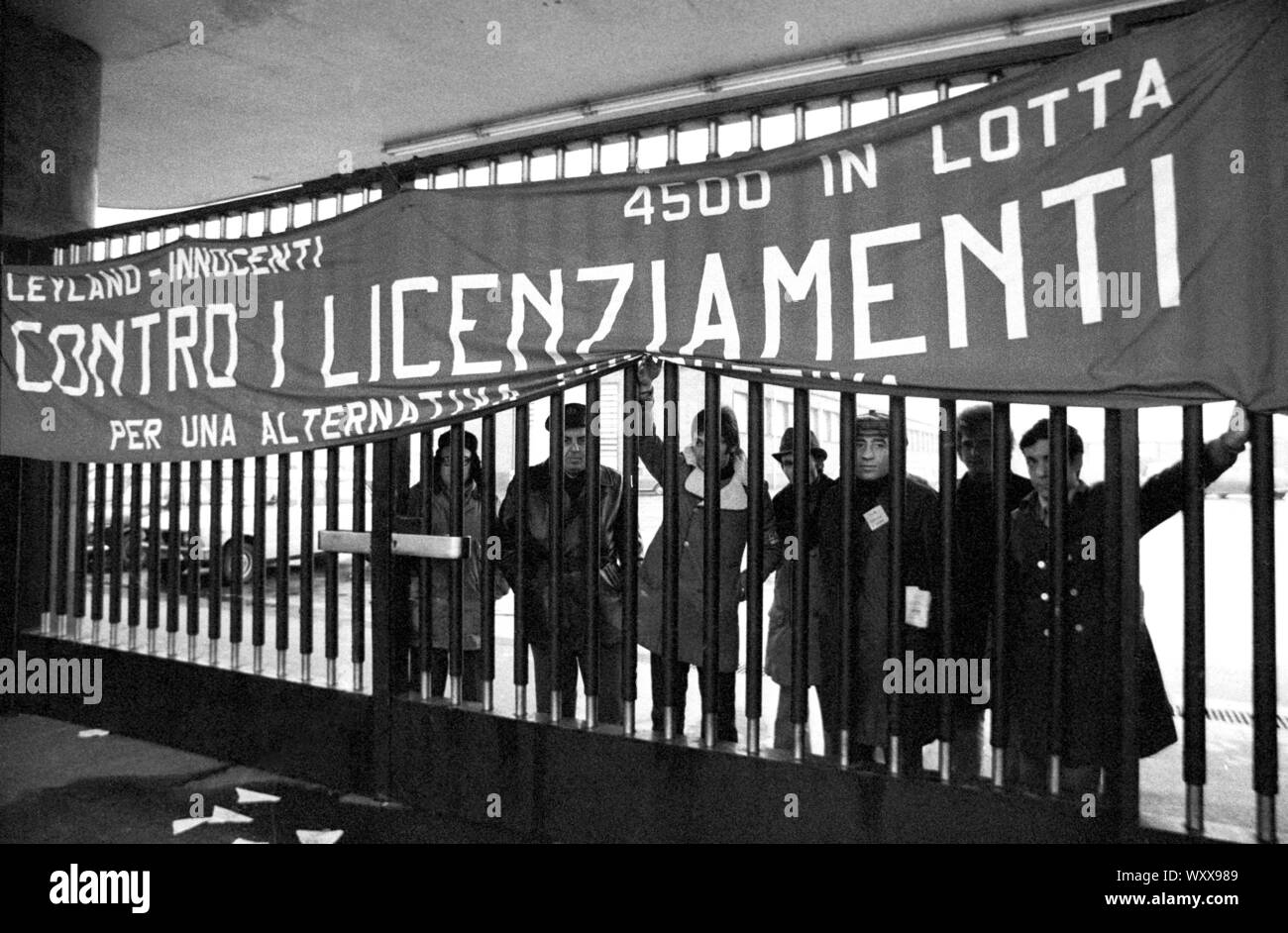 Milan (Italie), 1975, l'usine automobile à Leyland Innocenti Lambrate occupés par des travailleurs pour protester contre les licenciements Banque D'Images