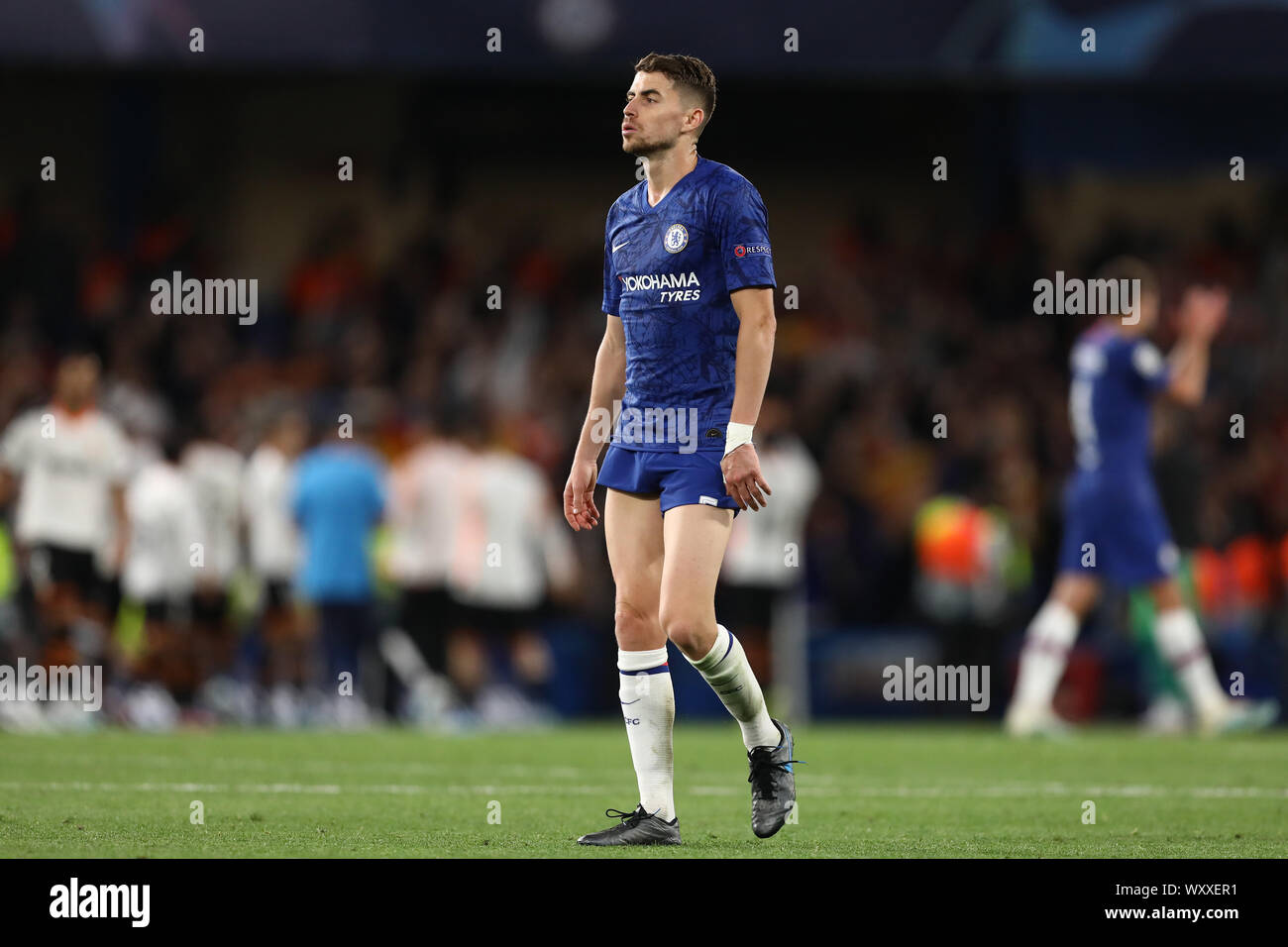 Londres, Royaume-Uni. Sep 17, 2019. Jorginho de Chelsea quitte le terrain à plein temps - Chelsea v Valence, Ligue des Champions - Groupe H, Stamford Bridge, Londres, ROYAUME UNI - 17 septembre 2019 Editorial N'utilisez que des images de la journée : Crédit Limited/Alamy Live News Banque D'Images