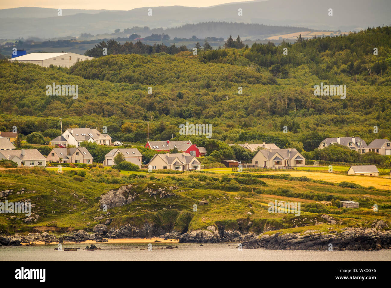 Petit Village dans la région de Donegal, Irlande Banque D'Images