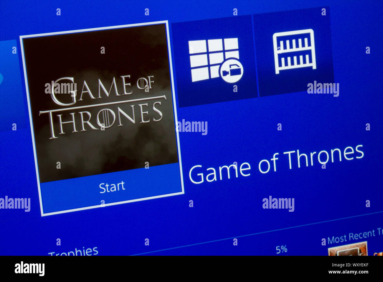 Discours du trône d'épées dans une foire médiévale Banque D'Images