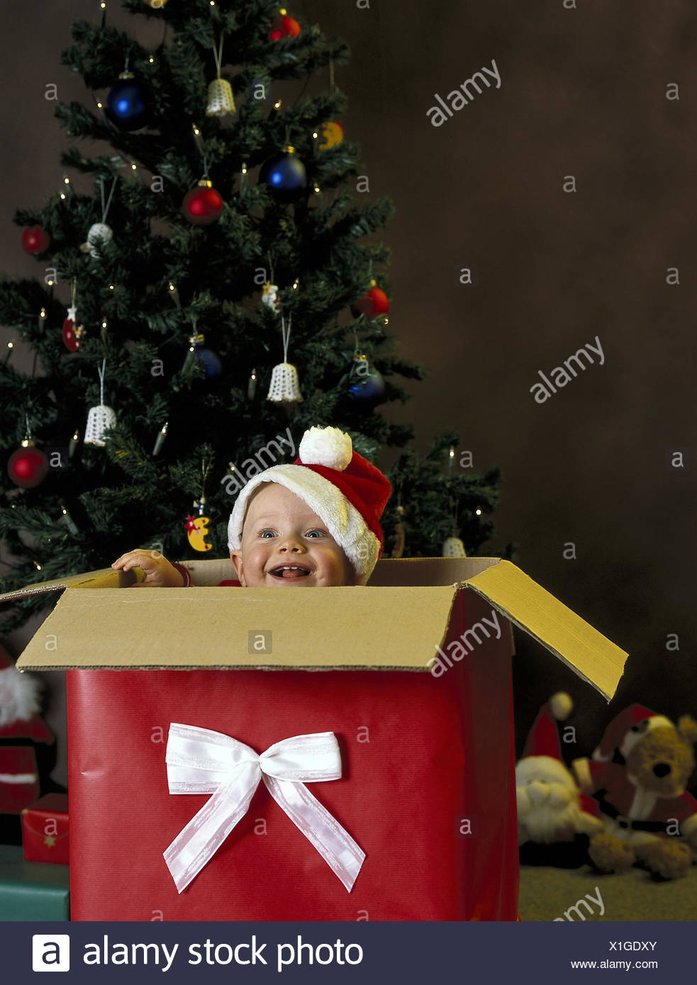 Cadeau De Noel Carton Bebe Santa S Hat Noel Arbre De Noel Arbre De Noel Pour Noel Cadeau De Noel Carton Bebe Santa S Hat Noel Arbre De Noel Arbre De Noel Pour Noel