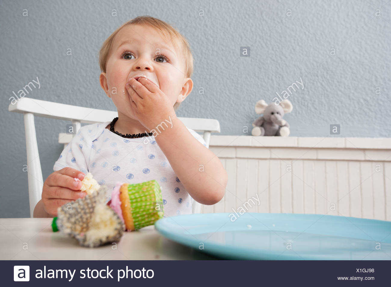 Une Personne Qui Mange Seule Banque d'image et photos Alamy