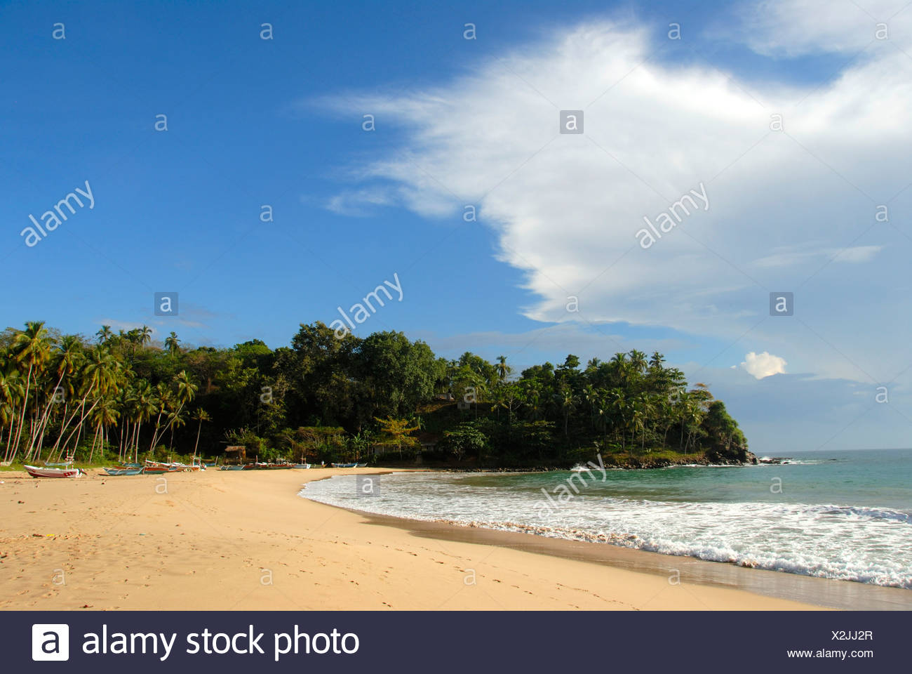 Plage De Rêve La Baie Avec Plage De Sable Près De Talalla