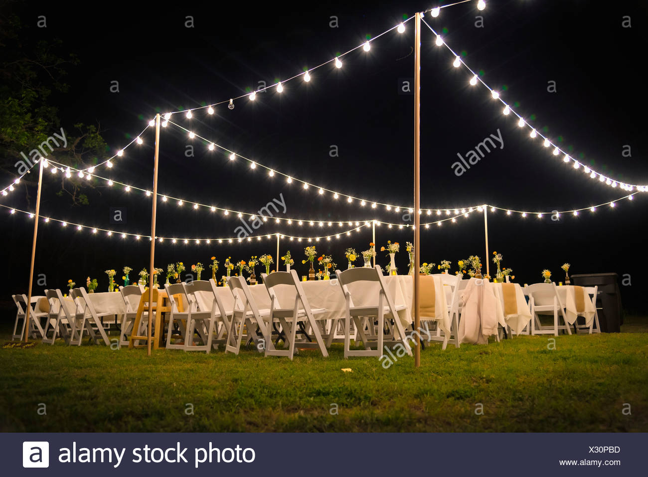 Usa Texas Une Reception De Mariage En Plein Air Avec Fete Des Lumieres Dans La Nuit Photo Stock Alamy