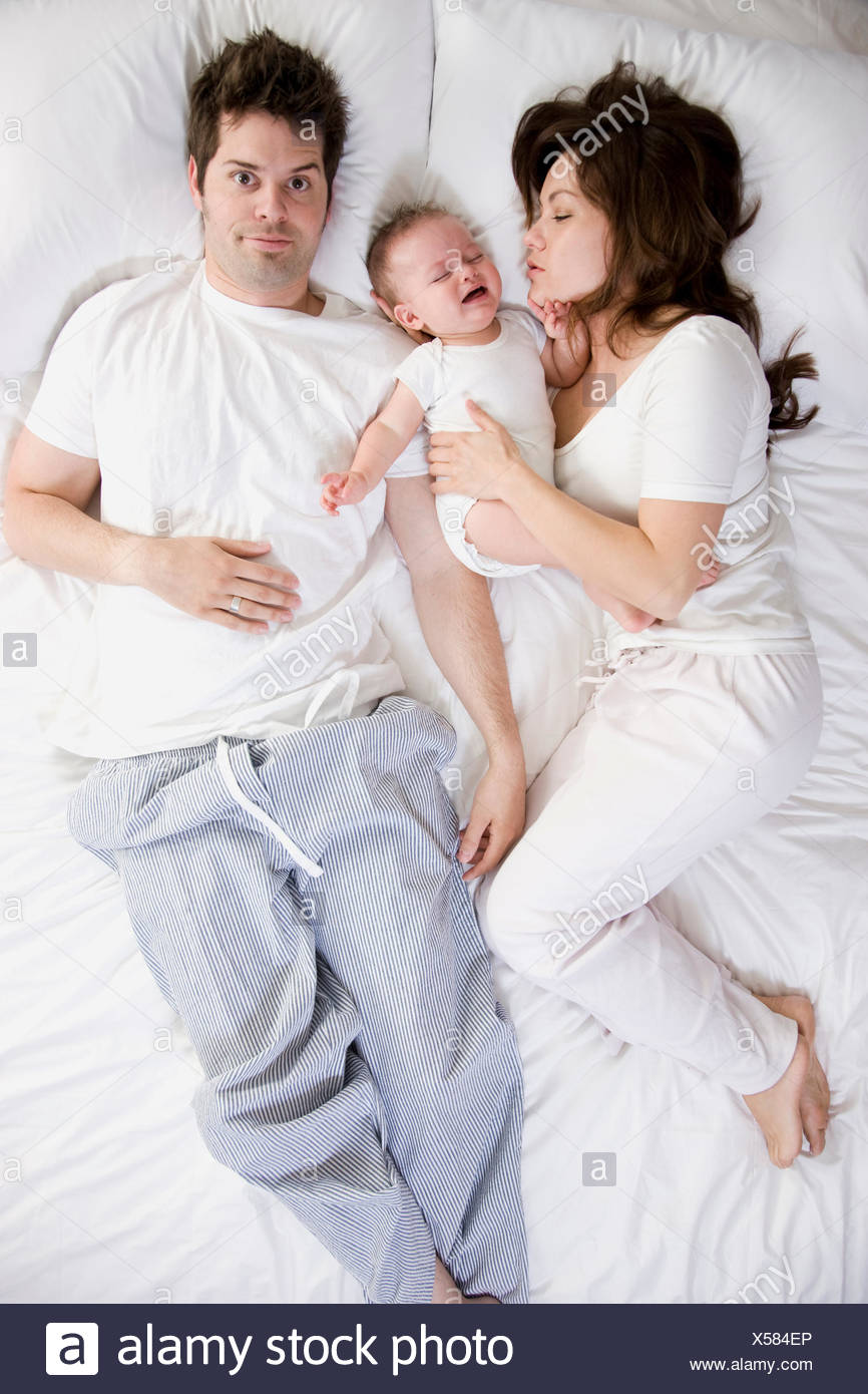 Couple Et Bebe En Double Photo Stock Alamy Couple Et Bebe En Double Photo Stock Alamy
