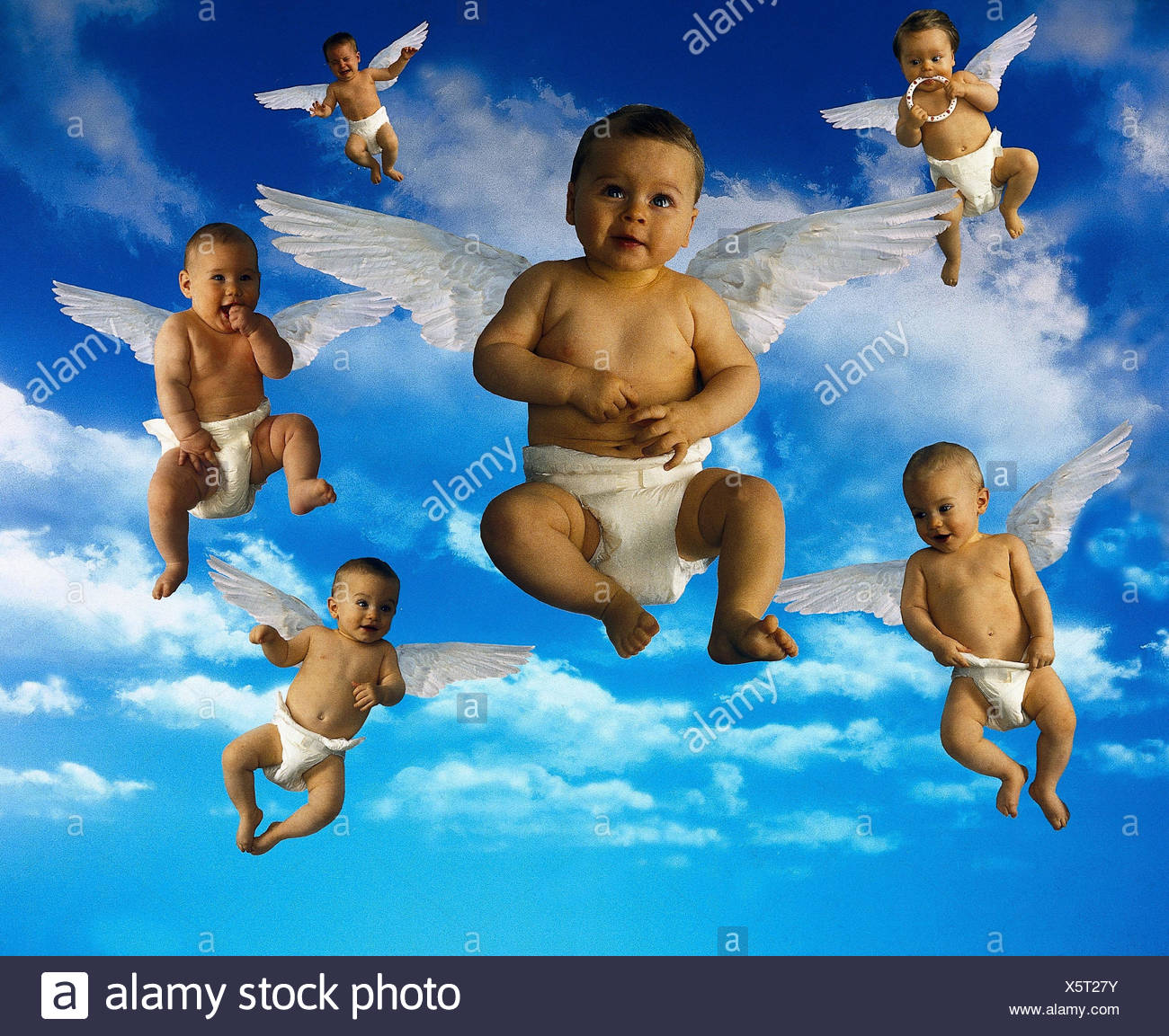 La Composition Ciel Nuageux Les Bebes Les Ailes Les Anges Les Nourrissons Les Enfants Les Petits Etres Ciel Petits Anges Angelots Les Ailes D Ange Couches Voler Flotter Avec Douceur L Innocence Les Enfants