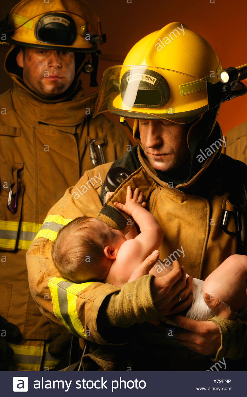 Sauvetage Bebe De Fire Photo Stock Alamy