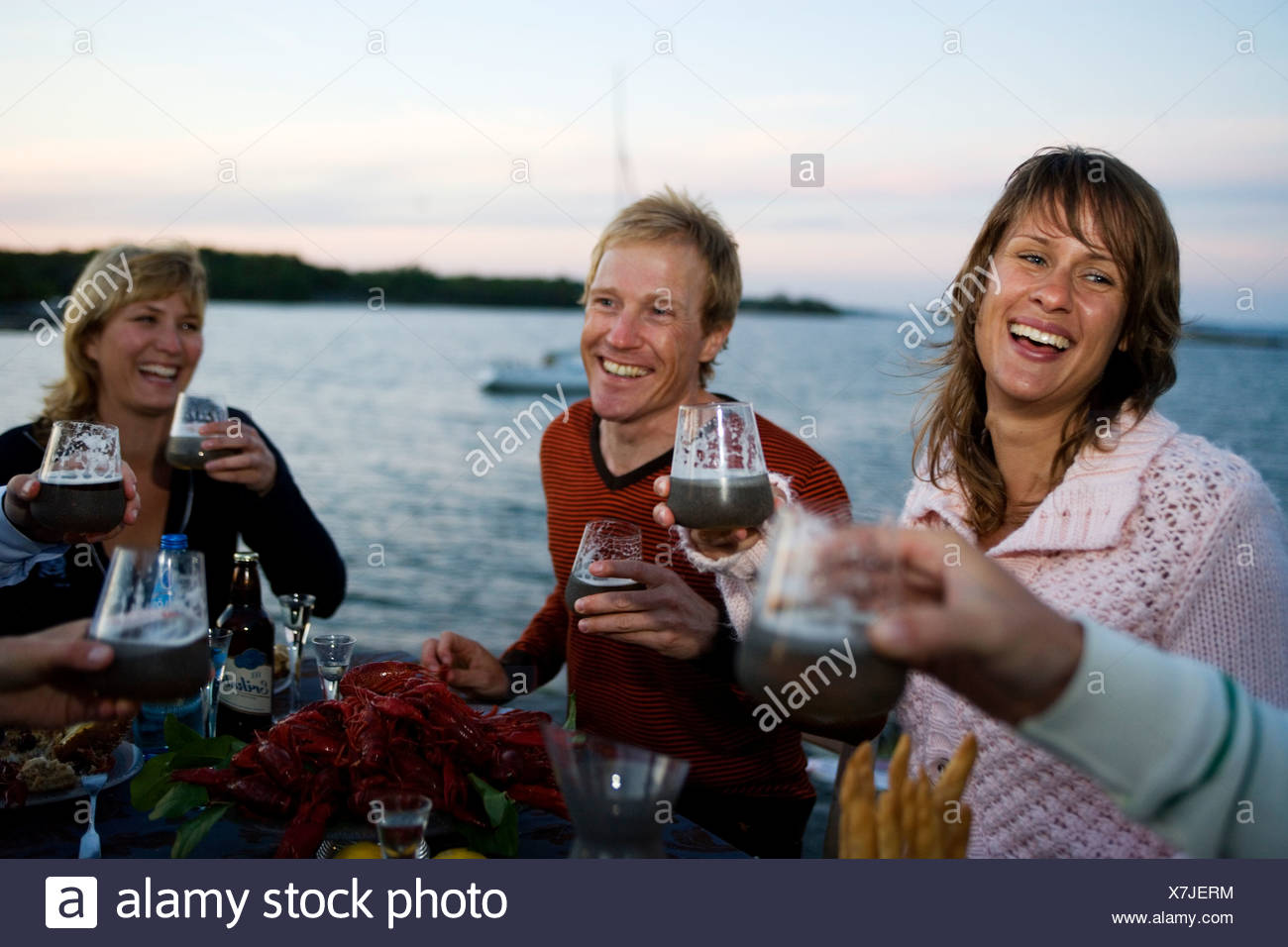 Party des écrevisses, Fejan, archipel de Stockholm. Banque D'Images