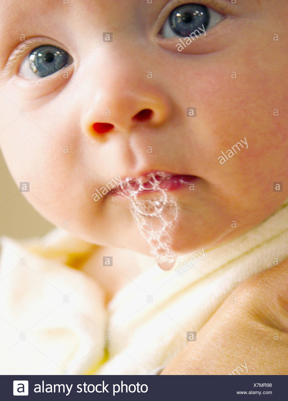 Bebe Avec Bave Photo Stock Alamy