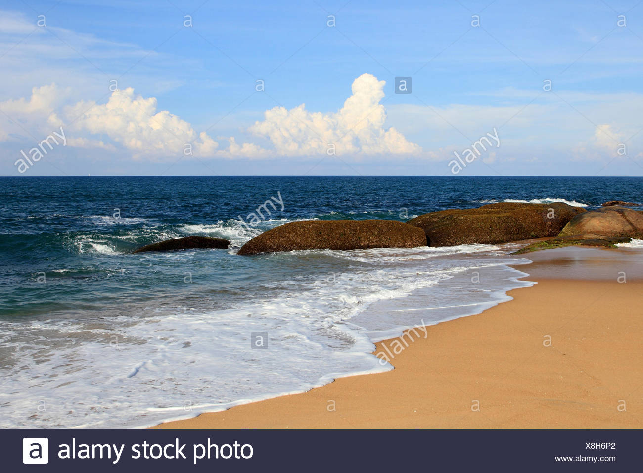 Plage De Sable De Locéan Indien Au Parc National De Yala
