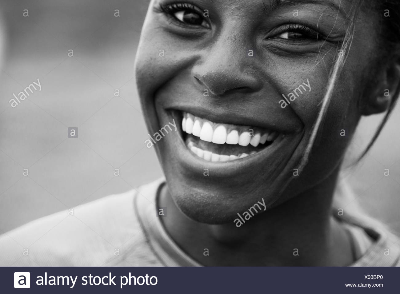 Une Jeune Femme Noire Visage Vitalite Photo Stock Alamy