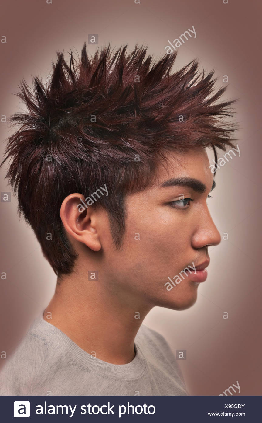 La Mode L Homme Masculin Elegant Visage Coiffure Tendances Asiatique Coupe De Cheveux Cosmetiques Photo Stock Alamy