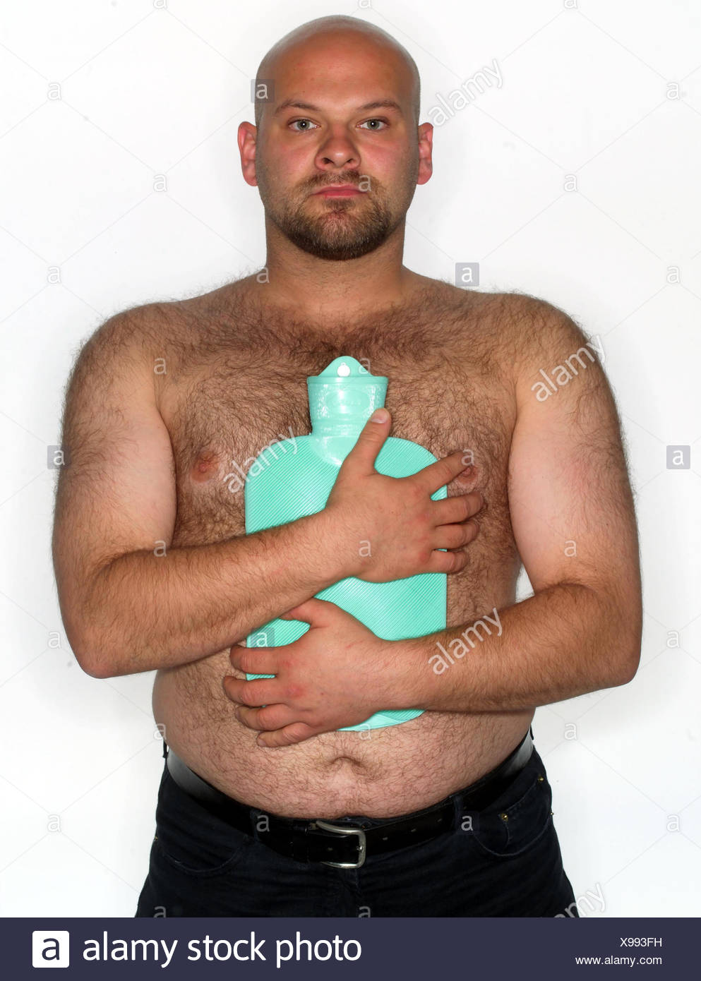 L Homme Tete A Tete Partie Superieure Du Corps Bouteille Maintenir L Apport Calorique De 30 A 40 Ans Homme Chef Chauve Shavenly Non Rase Barbe De Trois Jours Chaud Se Rechauffer De La