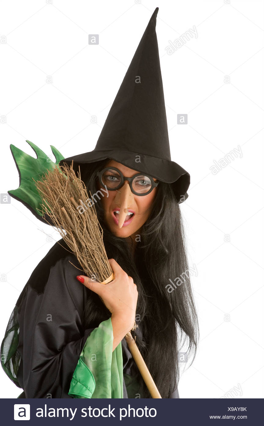 Moche Sorciere Avec Balai Photo Stock Alamy