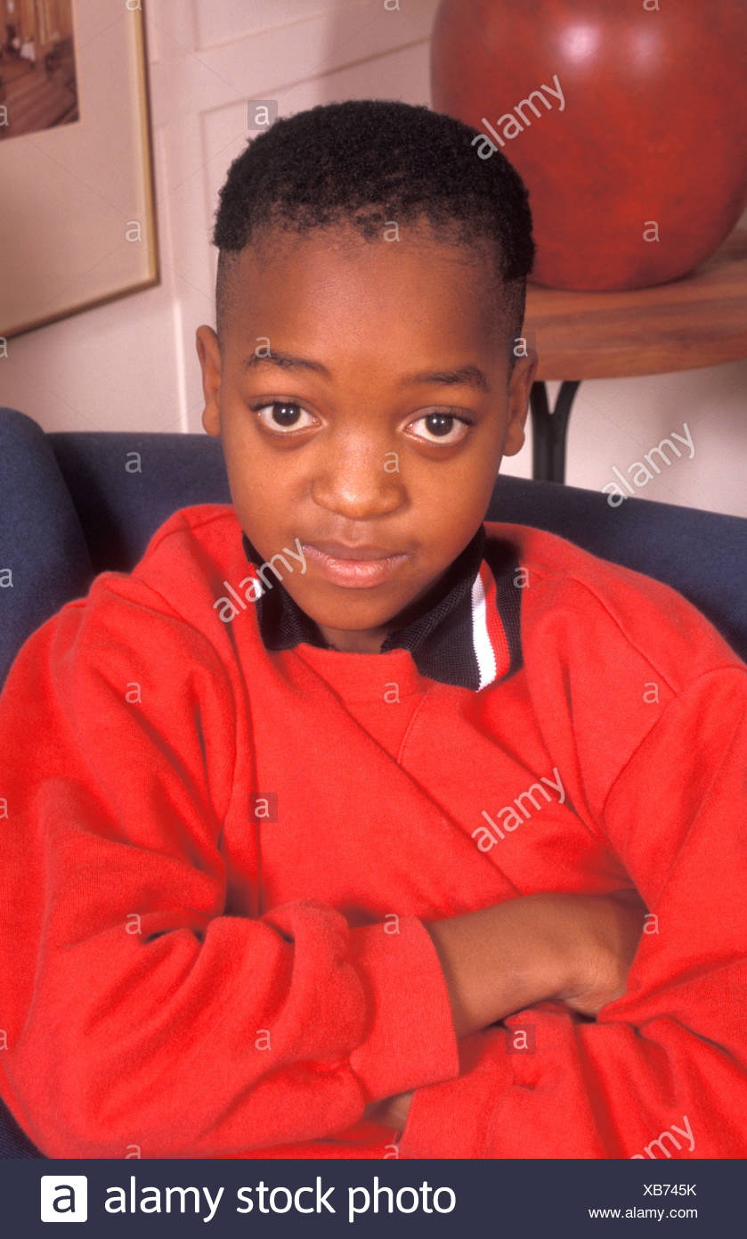 Portrait Jeune Garcon Noir Photo Stock Alamy
