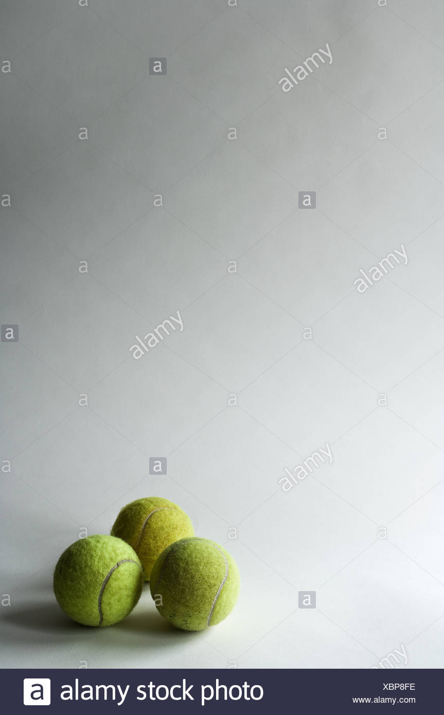 3 balles de tennis, studio shot Banque D'Images