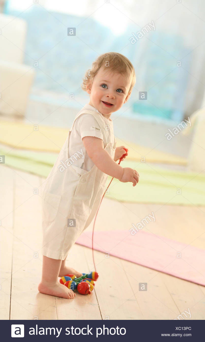 Jouets Pour Les Tout Petits Banque D Image Et Photos Alamy Jouets Pour Les Tout Petits Banque D Image Et Photos Alamy