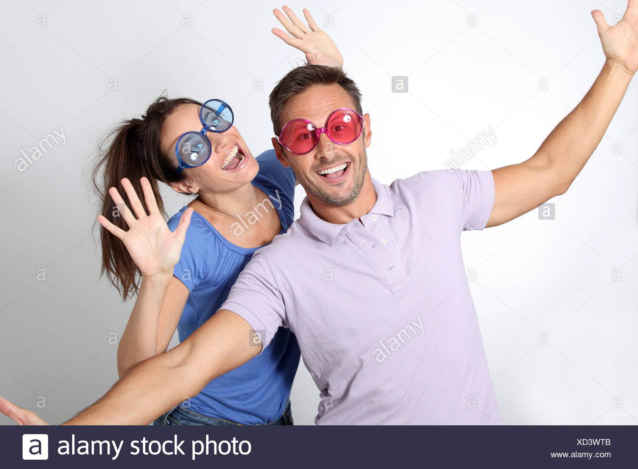 Avoir Images Locations De Vacances Bleu Femme Studio Vacances Lunettes Lunettes dernière par