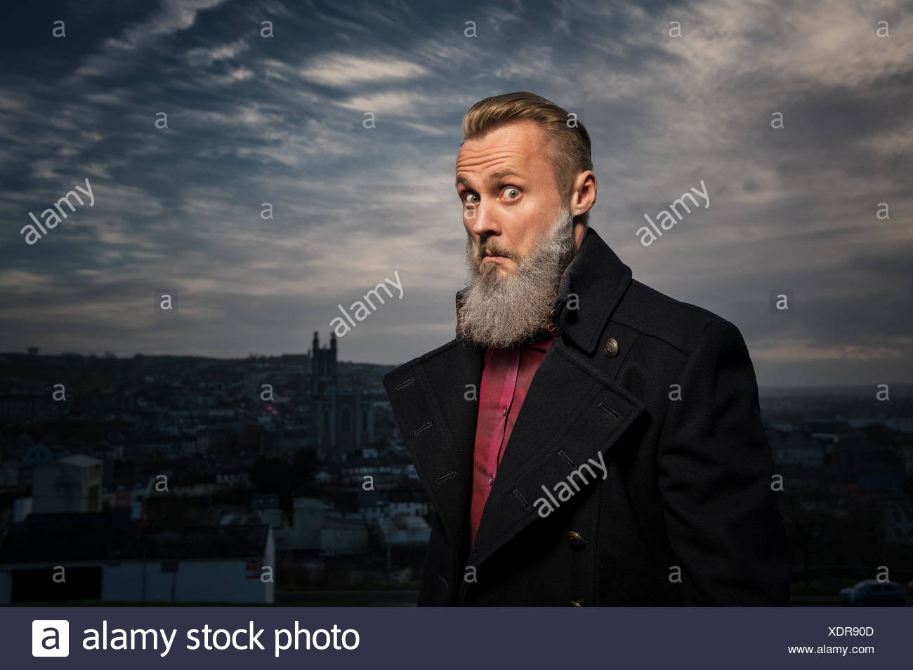 Hipster man making funny face Banque D'Images