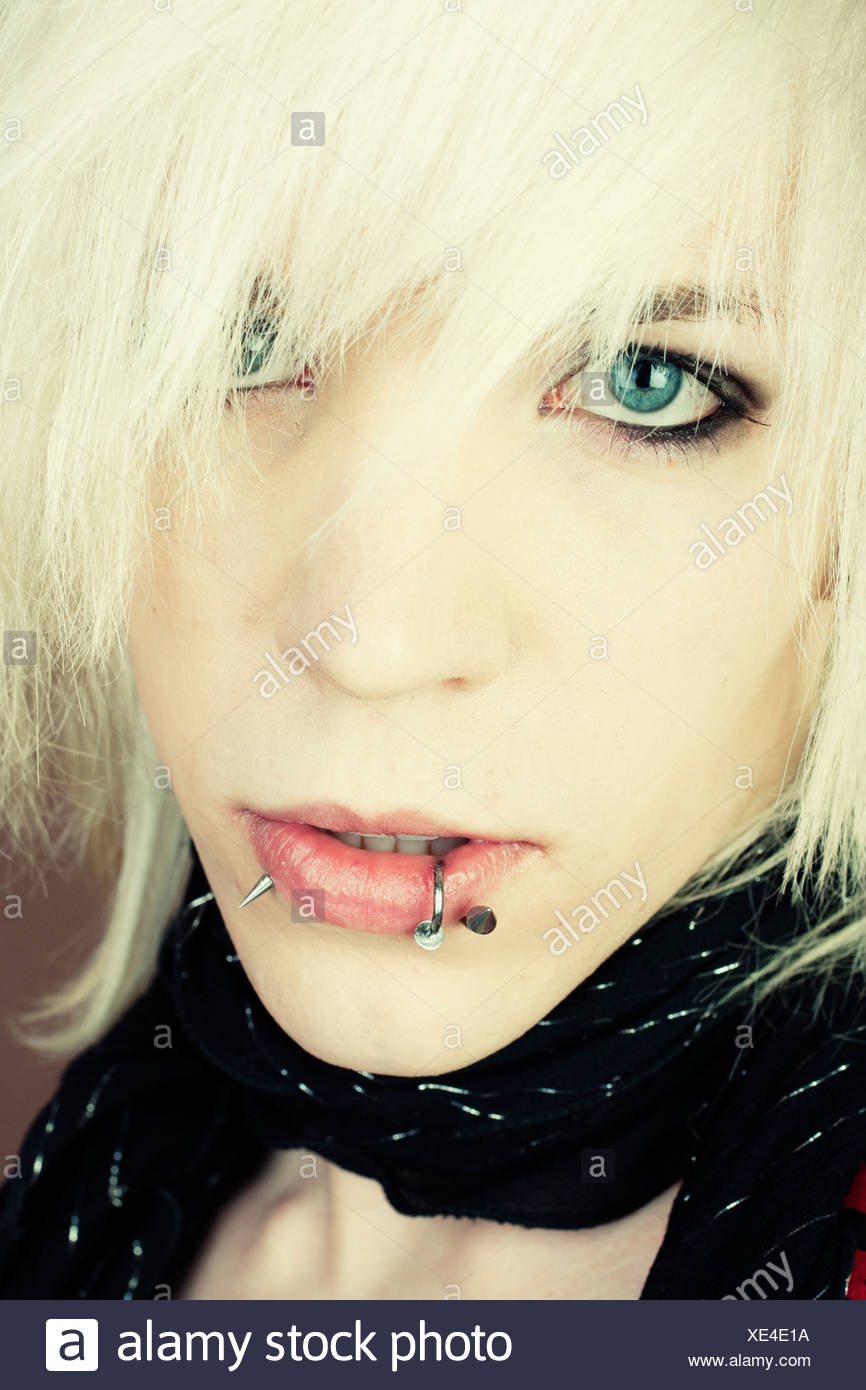 Man Gothic Style Manga Style Banque D Image Et Photos Alamy