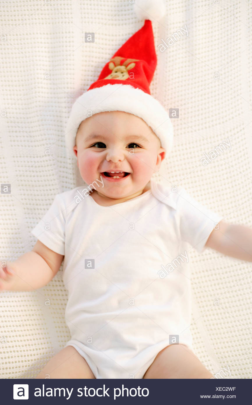 Bebe Garcon Garcon De 9 Mois Portant Un Chapeau De Noel Photo Stock Alamy