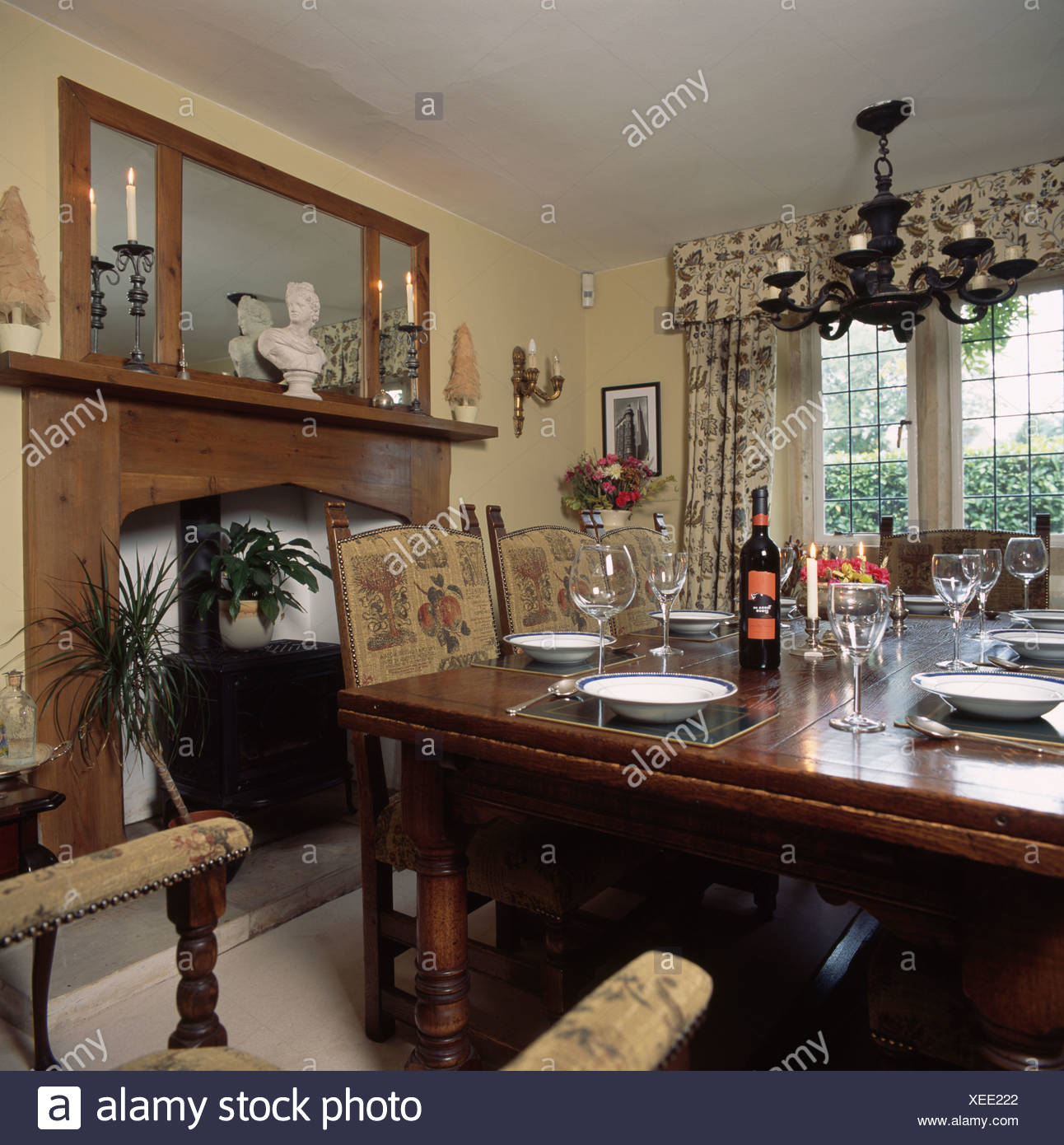Table A Manger Georgia 8 Personnes Hetre Et Noire 160 Cm Achat