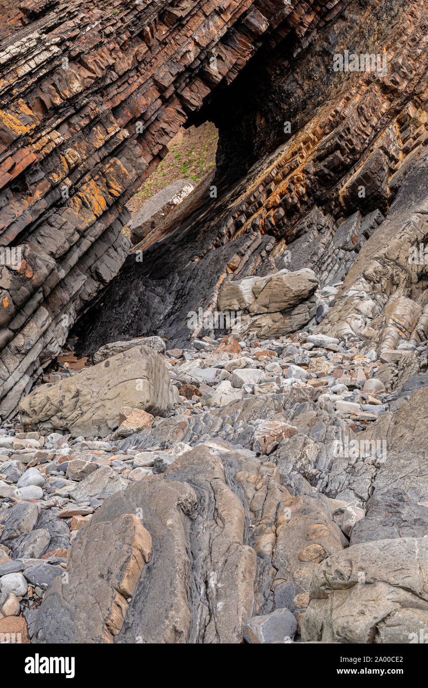 Le formazioni rocciose a Hartland Quay, Devon, Inghilterra Foto Stock
