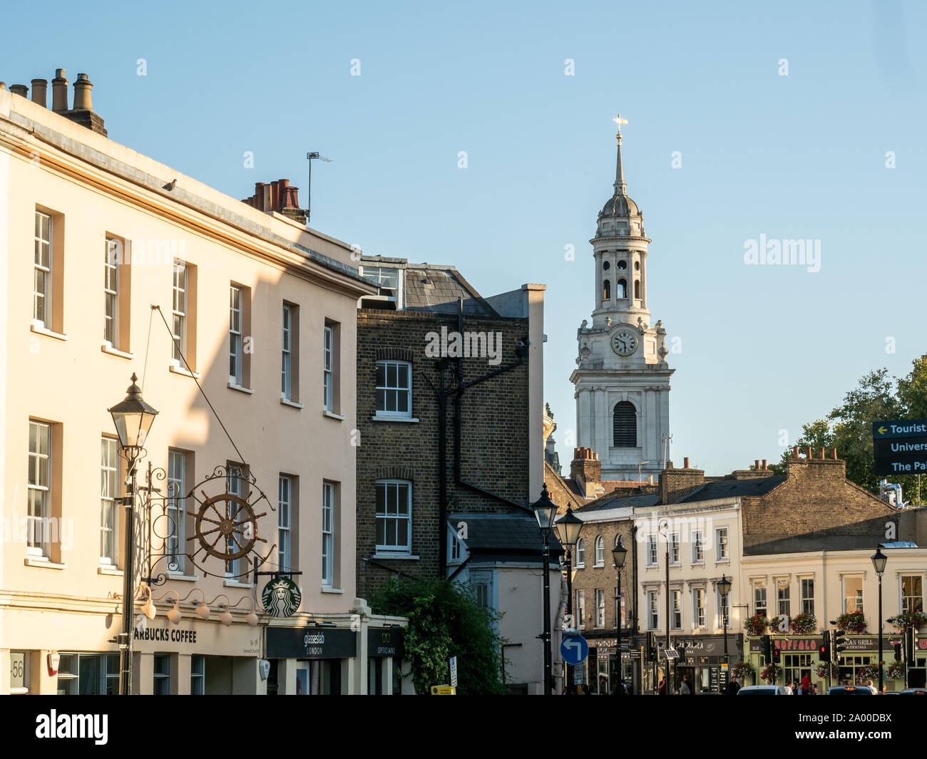 Greenwich città con St. Alfege Church, Londra Foto Stock