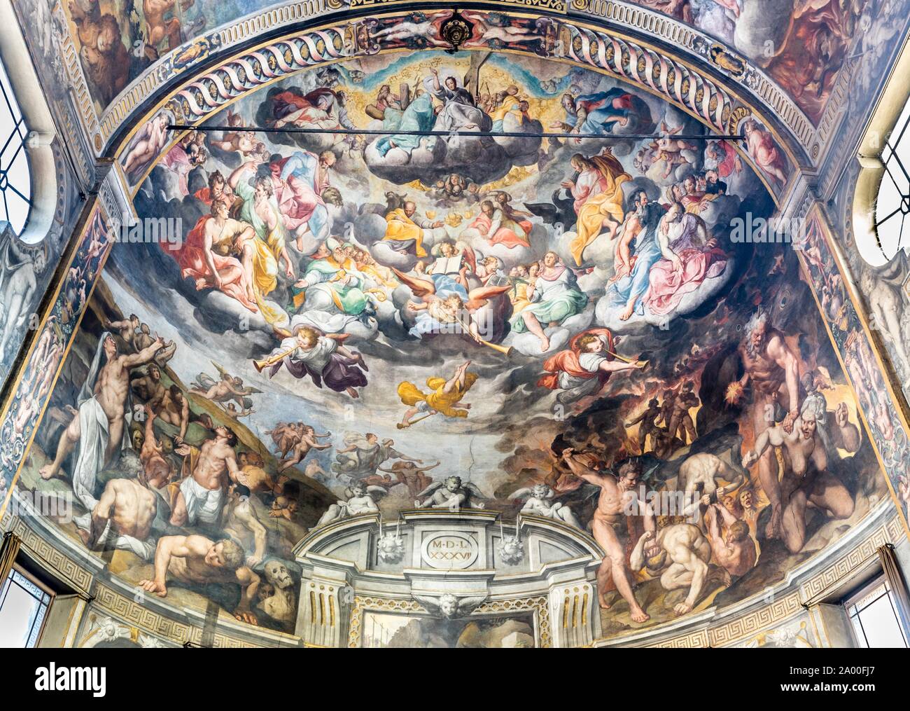 Abside con affresco, ultima sentenza di Camillo Procaccini, Rinascimento, Basilica di San Prospero di Reggio Emilia, Emilia Romagna, Italia Foto Stock