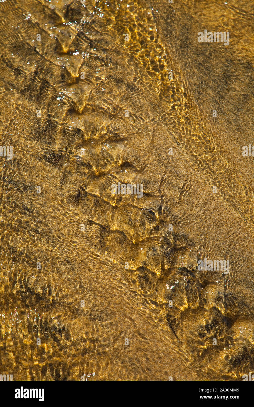 Detalles de arena y agua (sabbia e caratteristiche dell'acqua). Playa Dail Beag Beach. Isola di Lewis. Outer Hebrides. La Scozia, Regno Unito Foto Stock