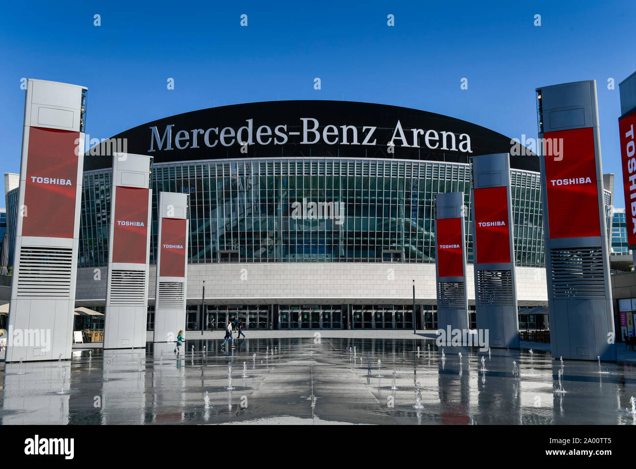 Mercedes-Benz Arena, Mercedes-Platz, Friedrichshain di Berlino, Deutschland Foto Stock