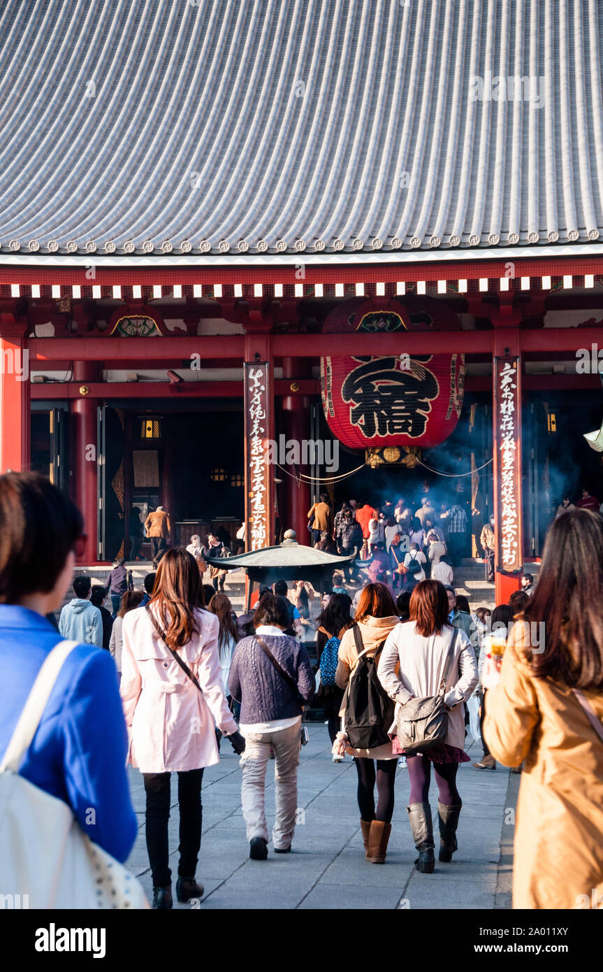 Tempio buddista Sensoji al tempio Asakusa Kannon a Tokyo, Giappone. Foto Stock