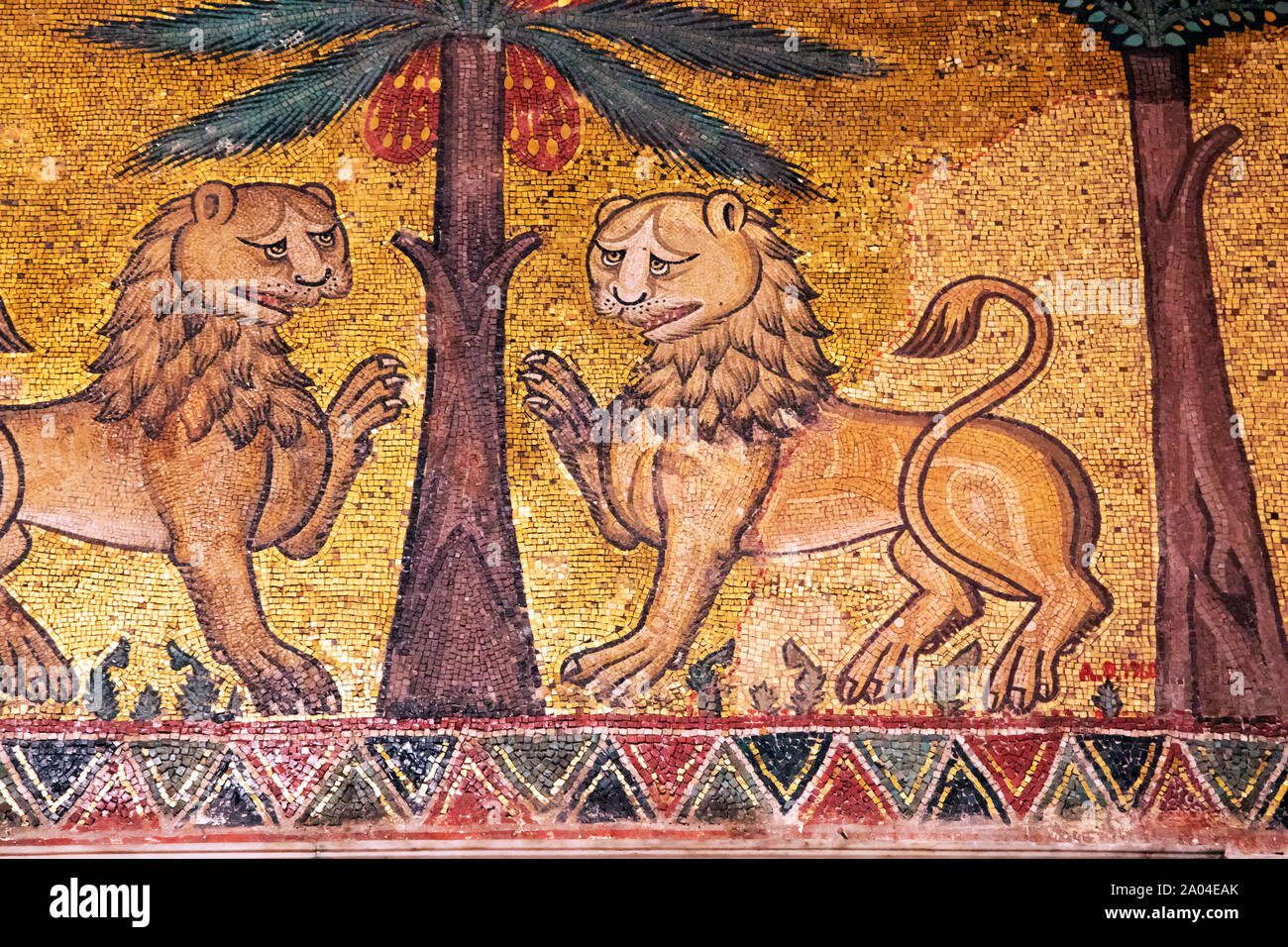 Antichi mosaici con i lions a Palermo, Italia Foto Stock
