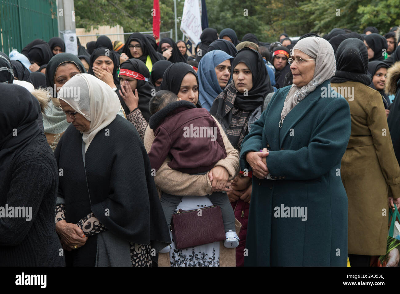 Comunità musulmana Bradford 2019 2010S UK. Giorno di Ashura parade musulmani sciiti ricorda il martirio di Hussain Husayn ibn Ali nella battaglia di Karbala HOMER SYKES Foto Stock