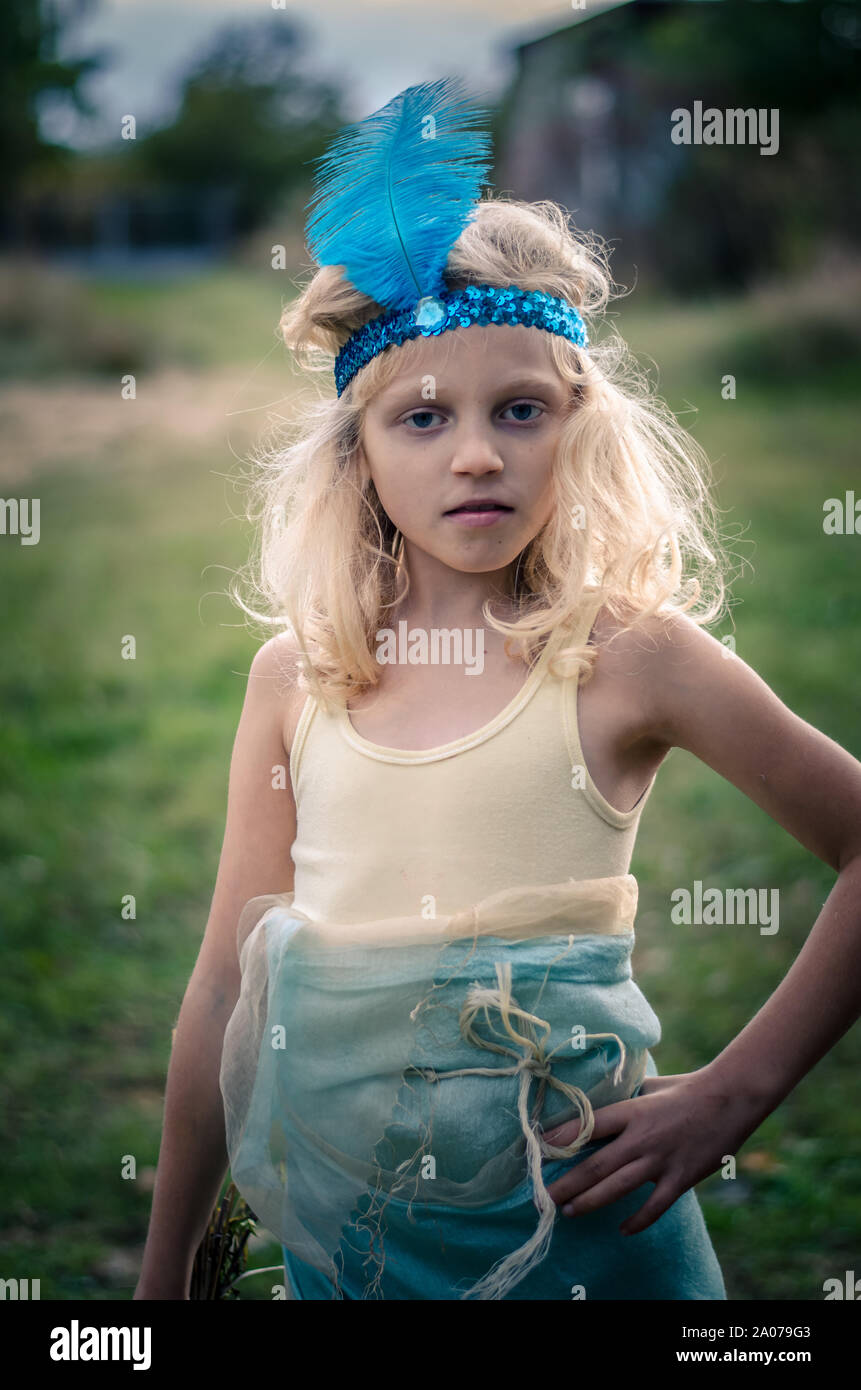 Vestito strano immagini e fotografie stock ad alta risoluzione - Alamy