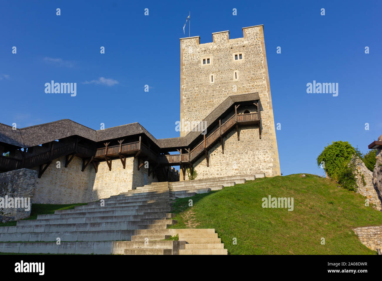 Una delle torri del medievale castello antico di Celje, Slovenia Foto Stock
