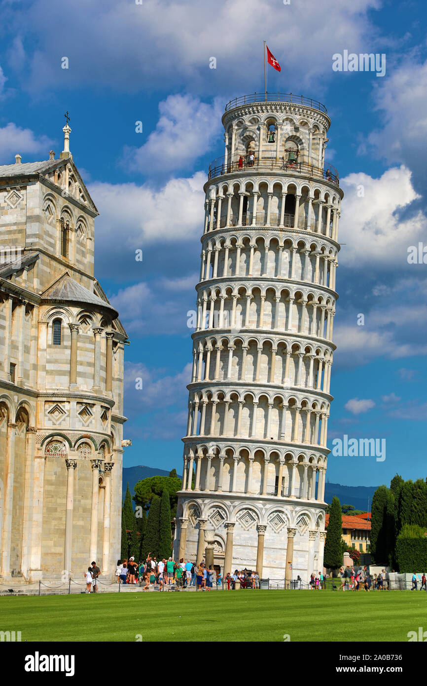 La Cattedrale di Pisa e la Torre Pendente di Pisa torre campanaria, Piazza dei Miracoli a Pisa, Italia Foto Stock
