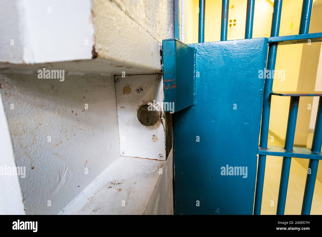 Cella di prigione serratura porta cella di prigione penitenziario di Kingston un ex carcere di massima sicurezza che ha aperto giugno 1835 e chiuso Settembre 2013 ora aperto per Ja Foto Stock