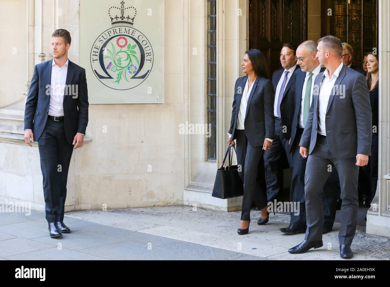 Londra, Regno Unito. Xix Sep, 2019. Gina Miller lasciando il Regno Unito alla Corte Suprema a Londra il giorno finale della tre-giorni di appello oltre la rivendicazione che il Primo ministro britannico, Boris Johnson ha agito illegalmente nel consigliare la regina a prorogue il parlamento per cinque settimane al fine di evitare che i deputati provenienti da discutere la crisi Brexit. Credito: SOPA Immagini limitata/Alamy Live News Foto Stock