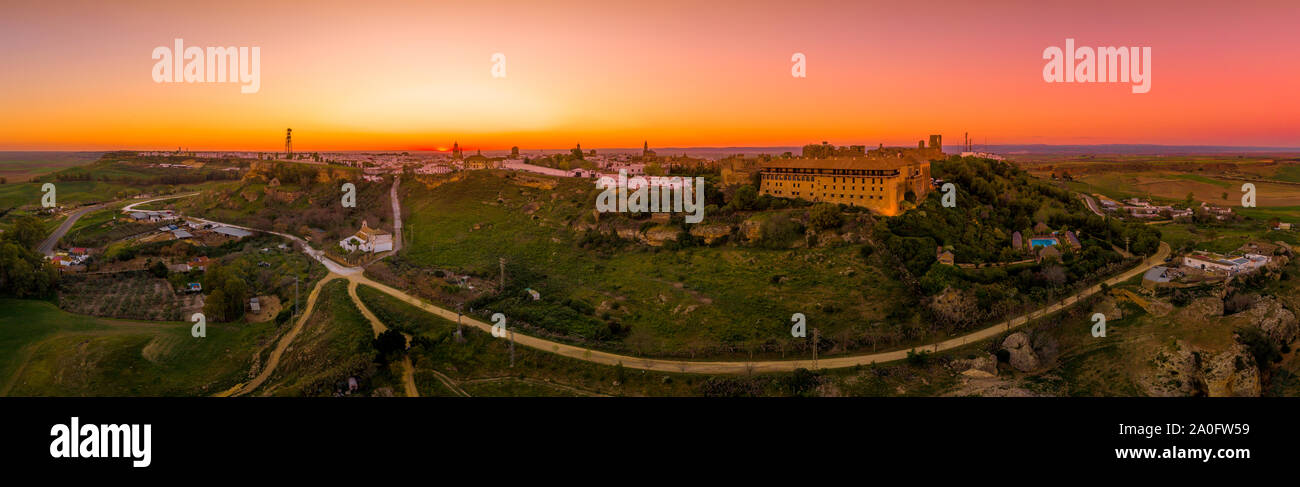 Carmona tramonto vista aerea in Andalusia Spagna non lontano da Sevilla Foto Stock