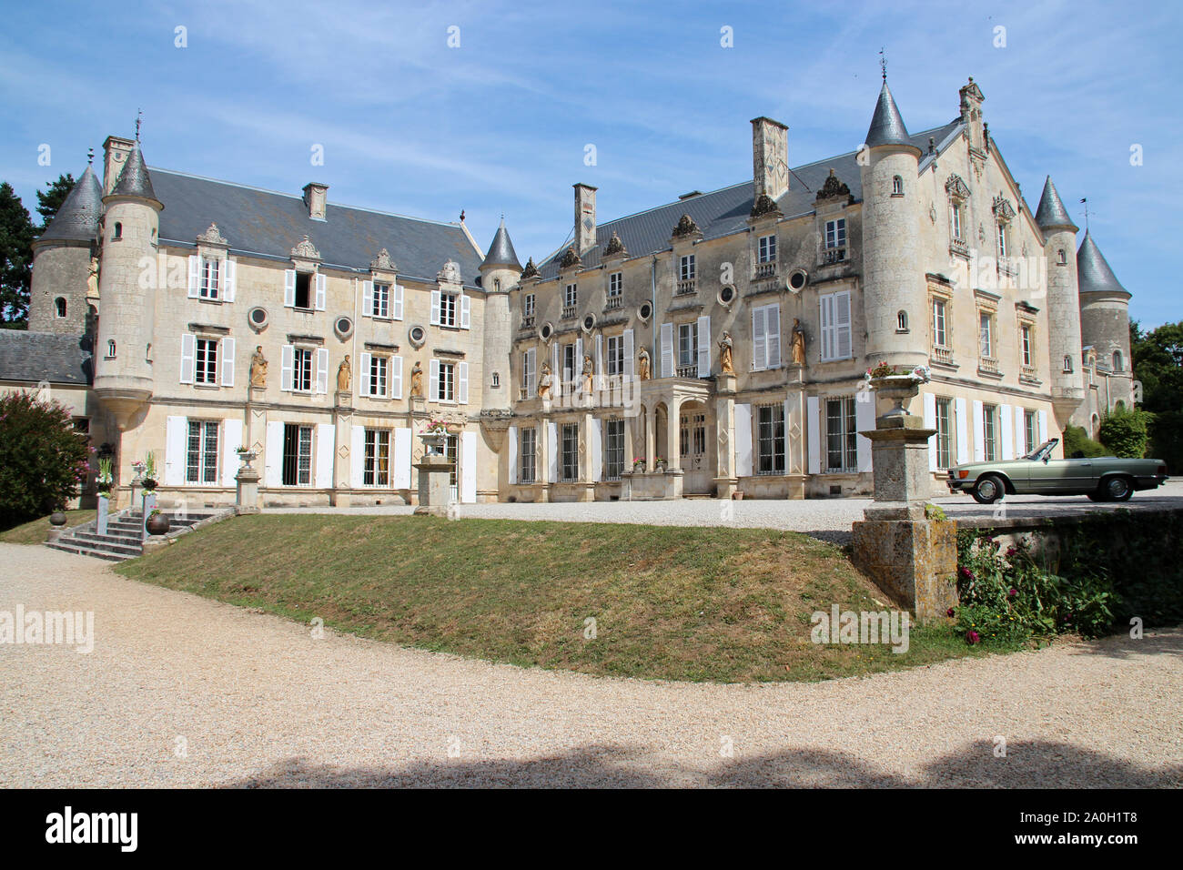 E il medievale castello rinascimentale (terre-neuve) in Fontenay-le-COMTE (Vandea - Francia) Foto Stock