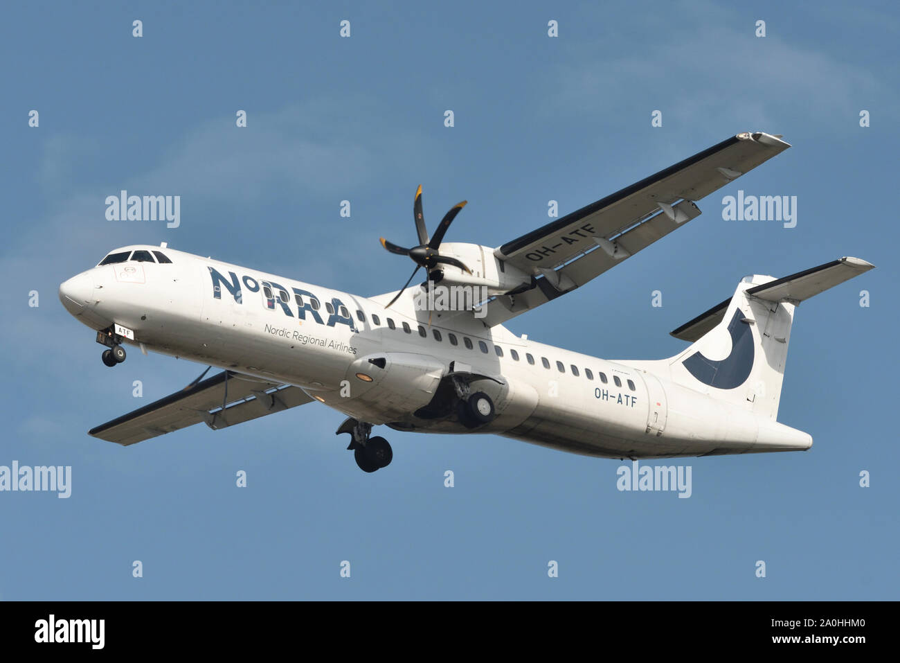 Vilnius, Lituania - 25 Aprile: Nordic Regional Airlines ATR 72-500 aereo il 25 aprile 2019 a Vilnius Lituania. Foto Stock