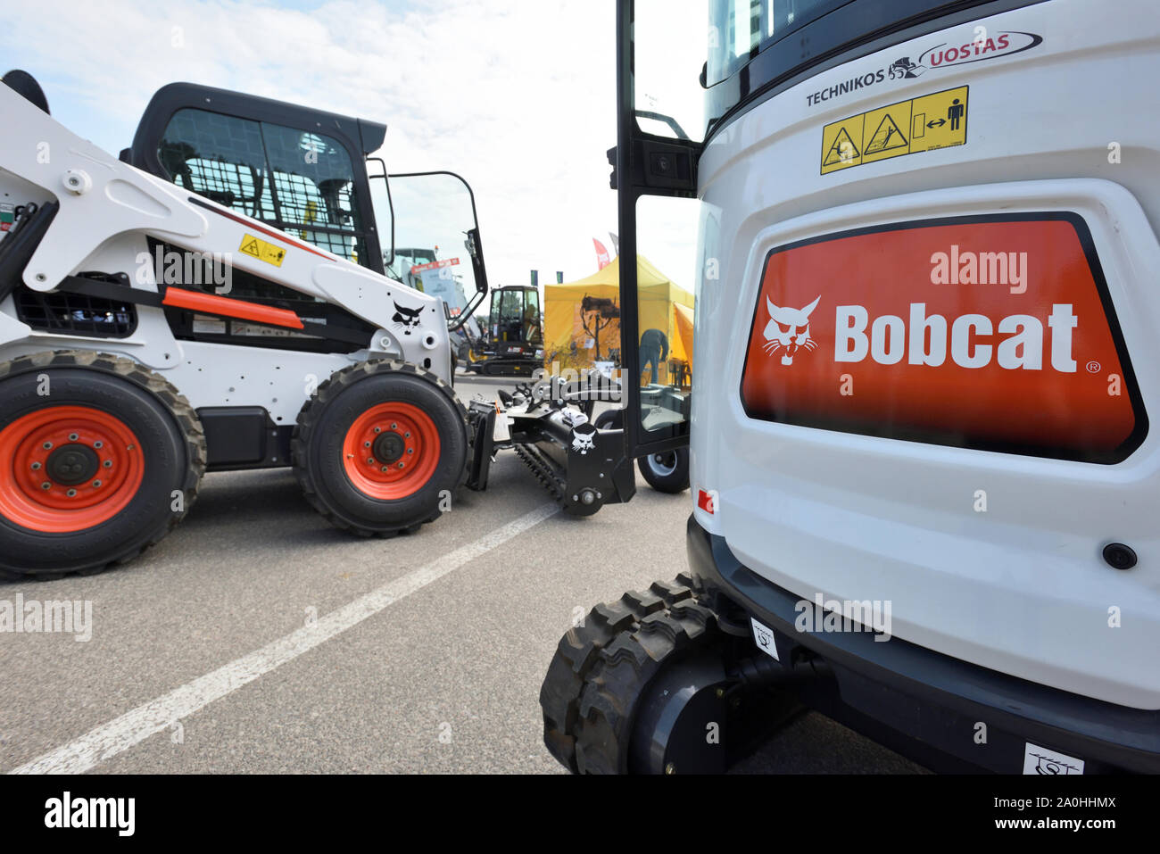 Vilnius, Lituania - 25 Aprile: Bobcat per impieghi pesanti attrezzature veicolo e logo su Aprile 25, 2019 in Vilnius Lituania. Bobcat Company è un Americano-base Foto Stock