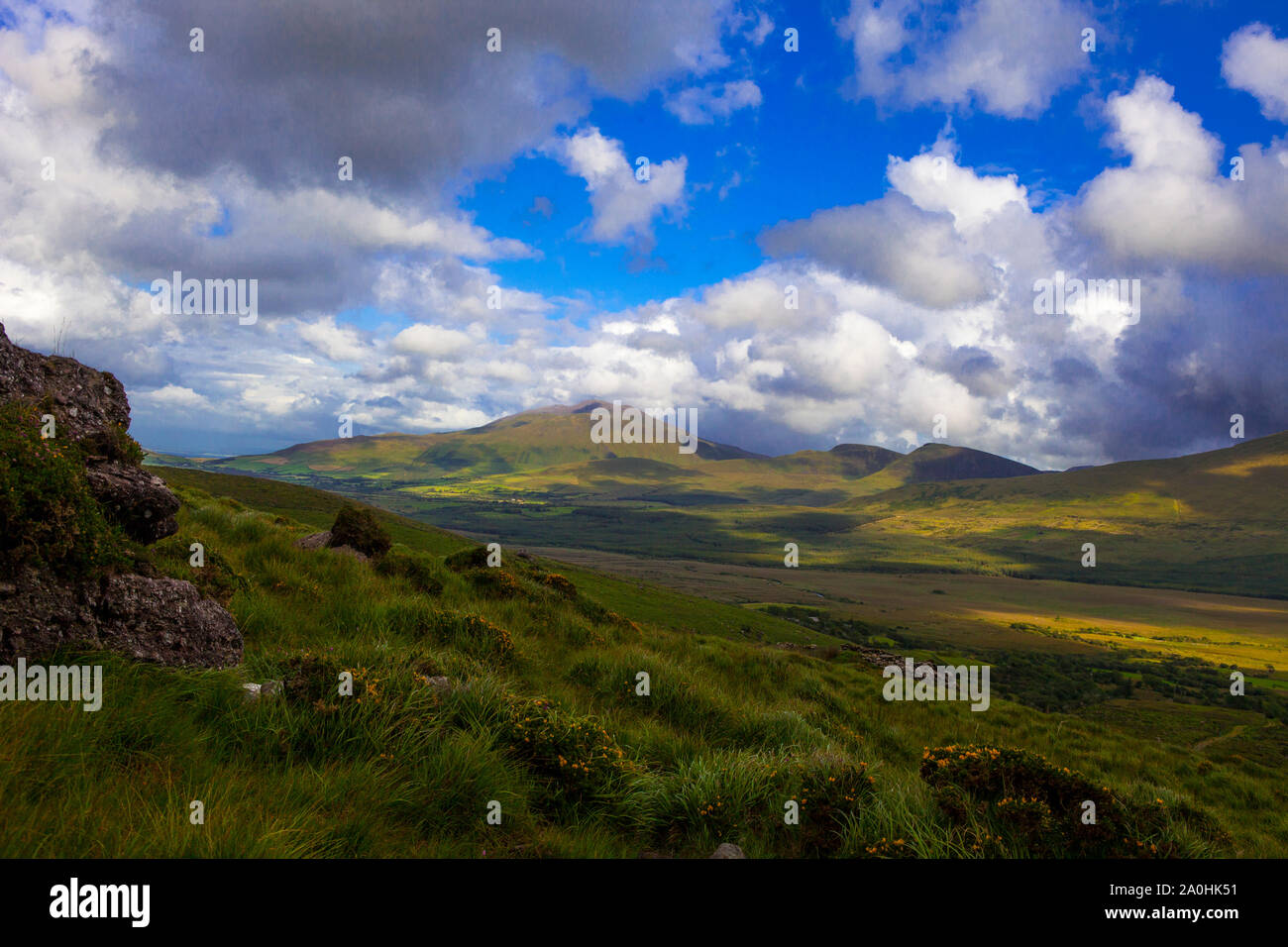 Escursionismo in Abha Mhor valley, Cloghane, Kerry, Irlanda Foto Stock