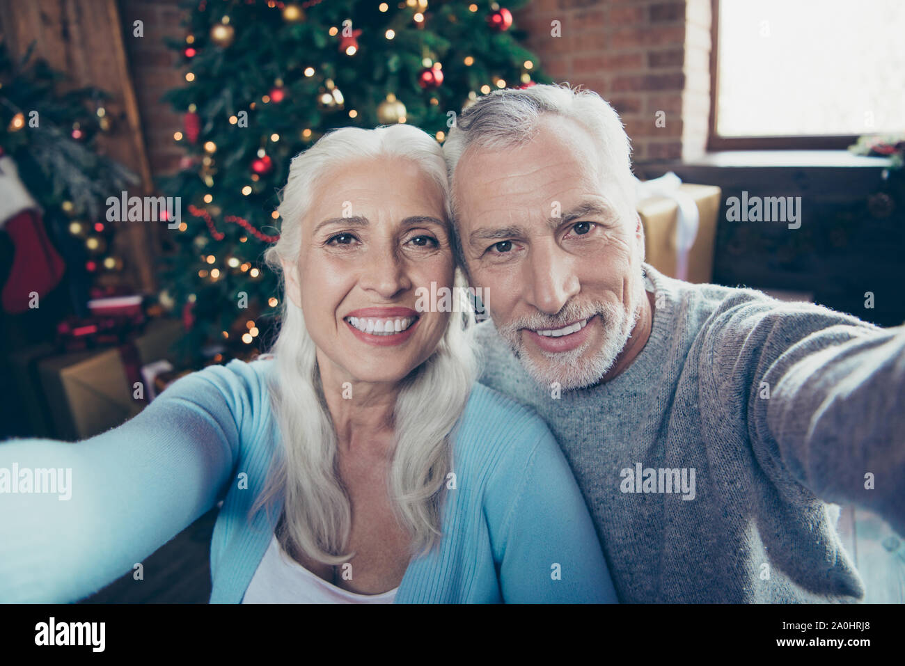 Decorazione felicità amico. Autoritratto di bella bella che Foto Stock