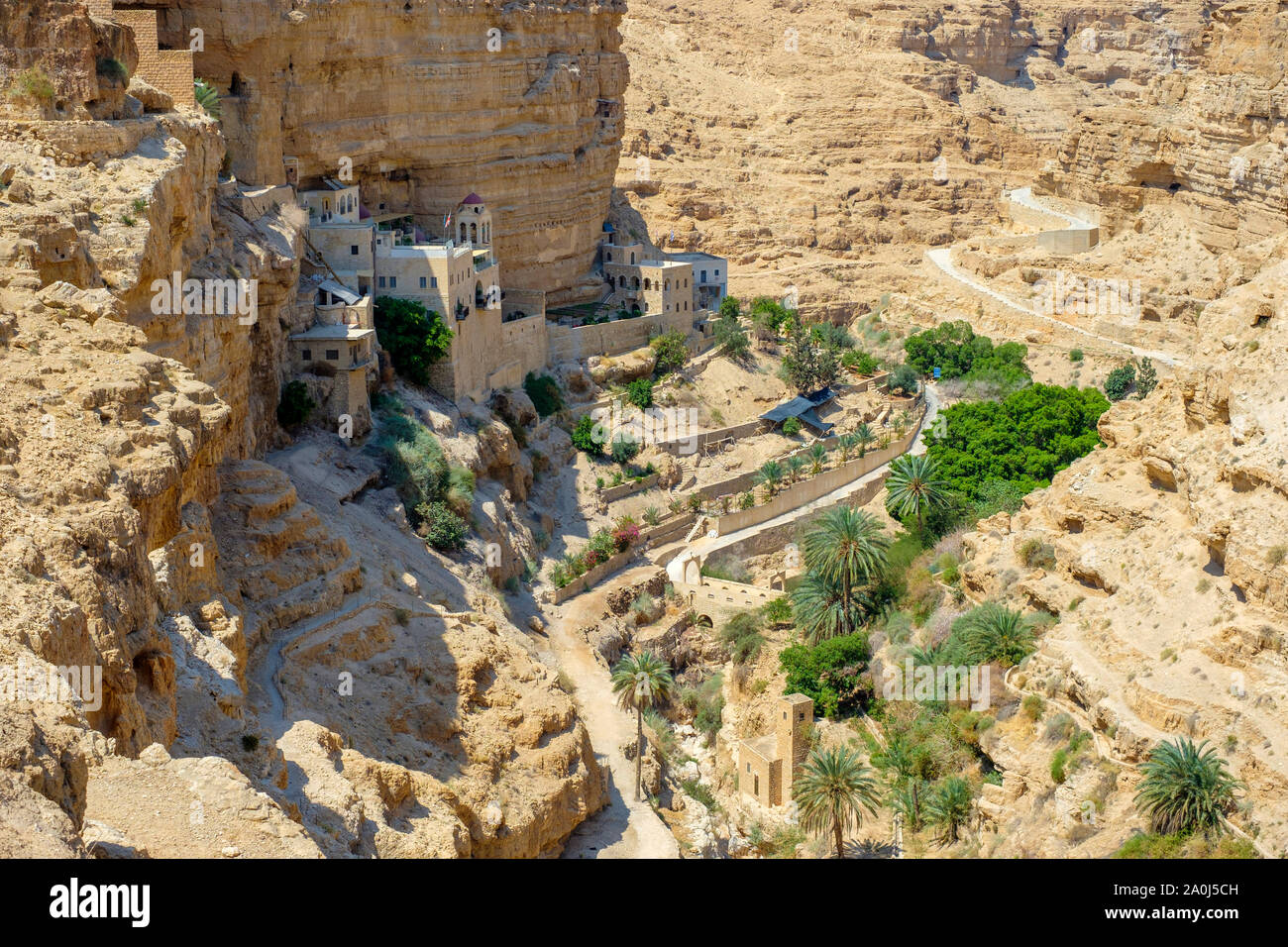 Palestina, West Bank, Gerico. San Giorgio Orthadox monastero (Mar Jaris ) a Wadi Quelt, Prat River Gorge. Foto Stock