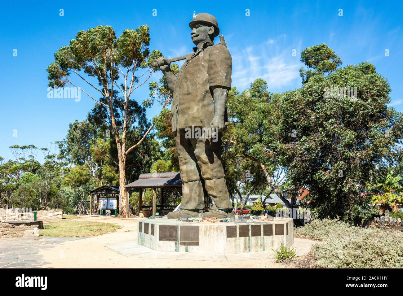 Kapunda, South Australia, Australia - 15 Marzo 2017. Statua di mappa il minatore in Kapunda, SA. Nome Mappa Kernow, la 'ssu di Cornwall', mappa il minatore r Foto Stock