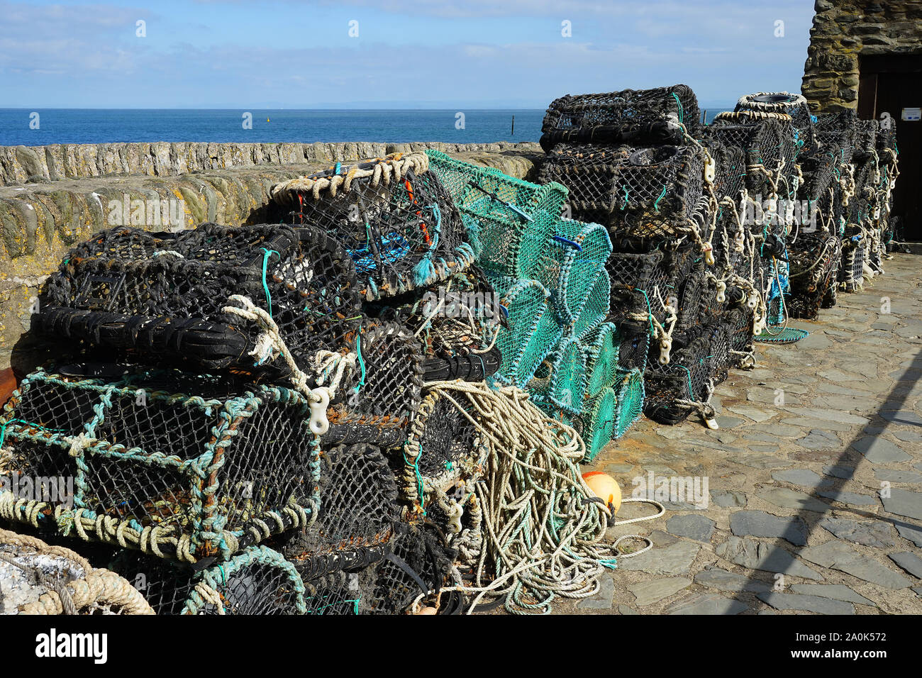 Lobster Pot sulla parete del porto a Lynmouth Foto Stock